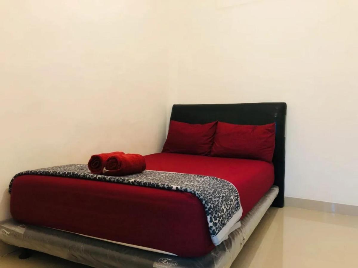 Calliandra Homestay Баньювангі Екстер'єр фото